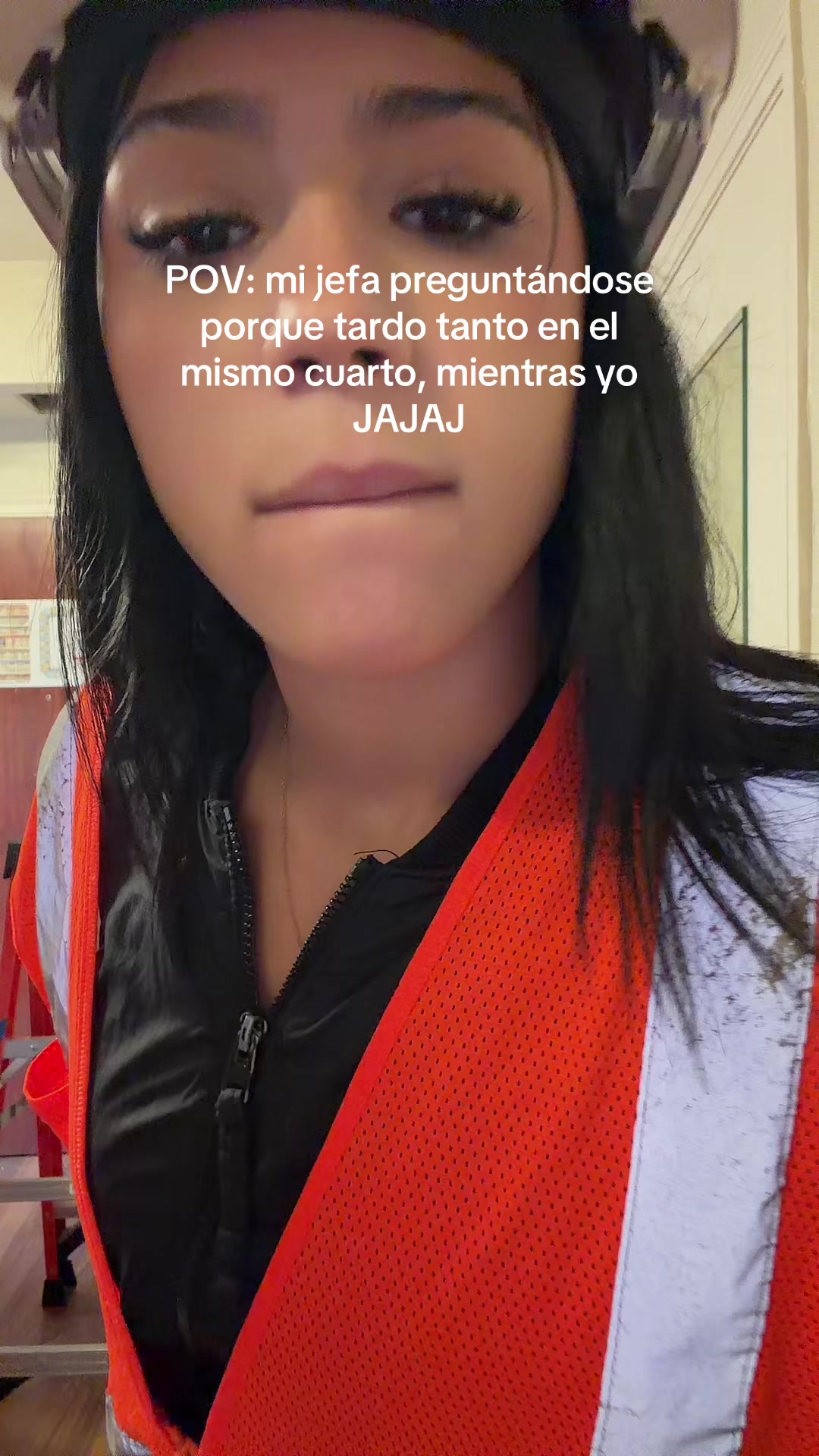 @victoria:)๐