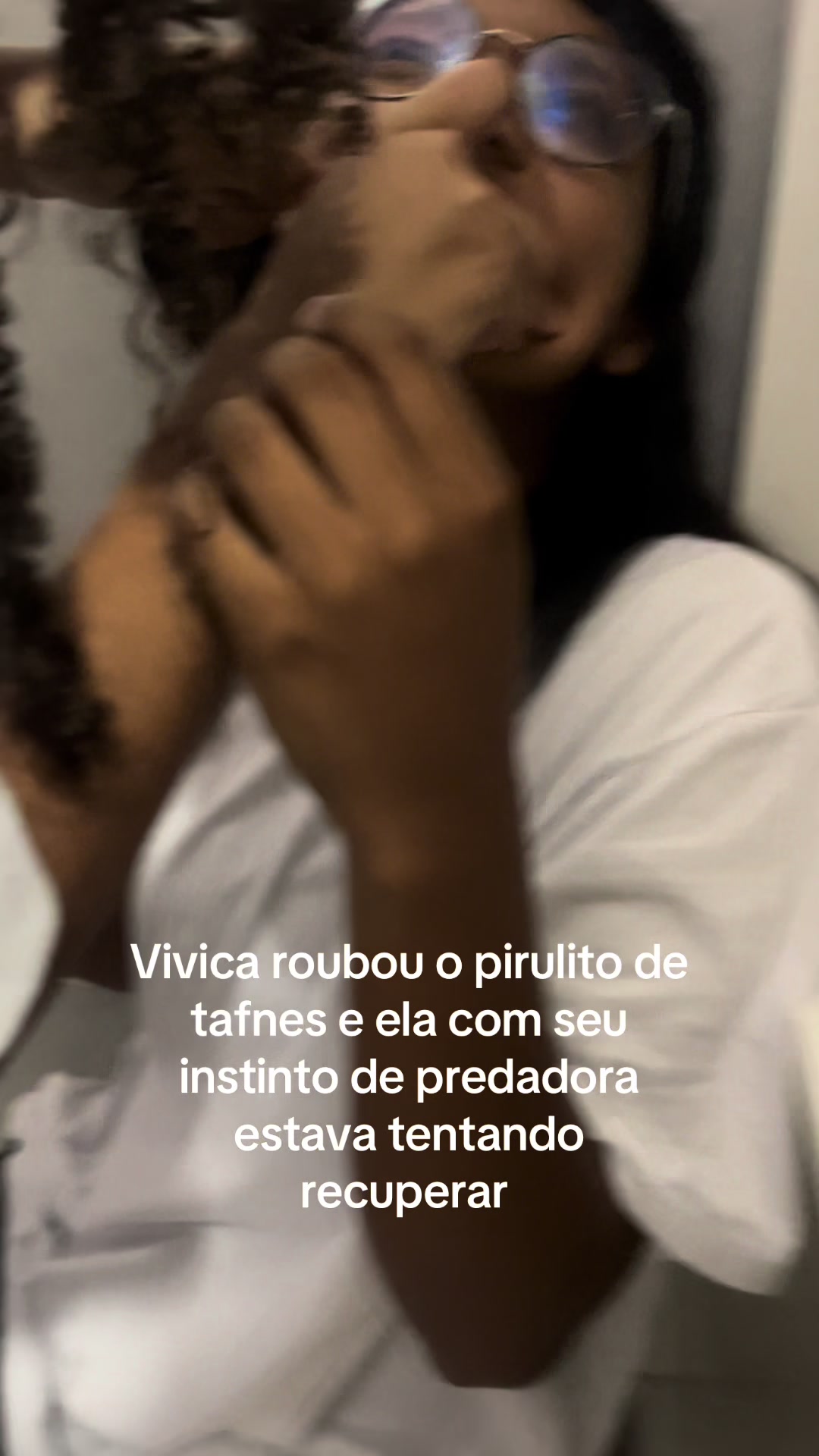 @o que vivica está fazendo??