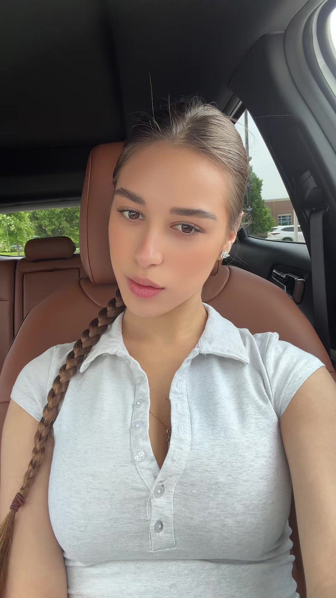 @𝒜𝓃𝑜𝓁𝓎𝒶
