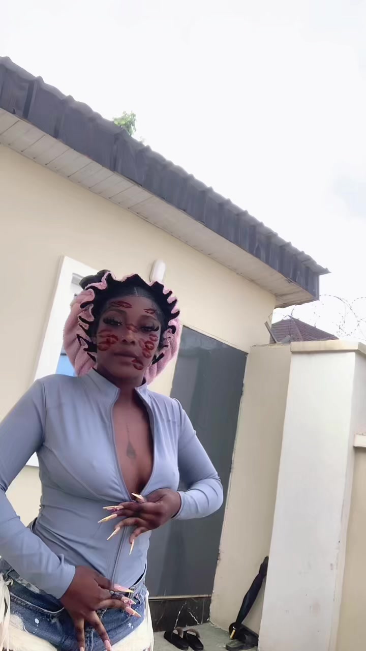 @feyikemi