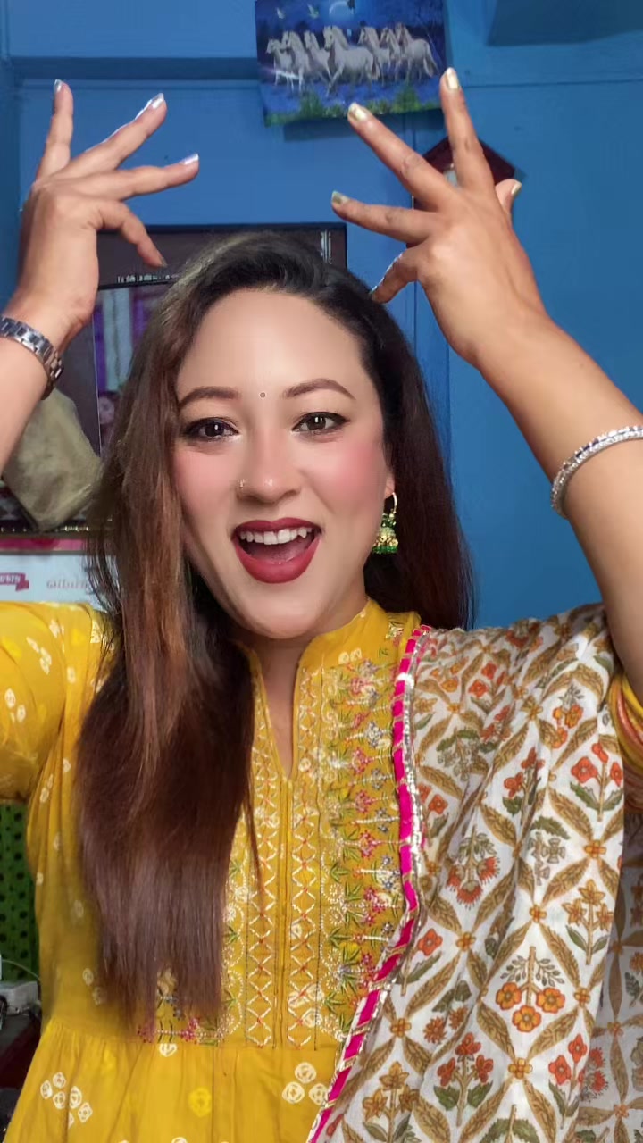 @अनिता गिरी🧿&hearts;️
