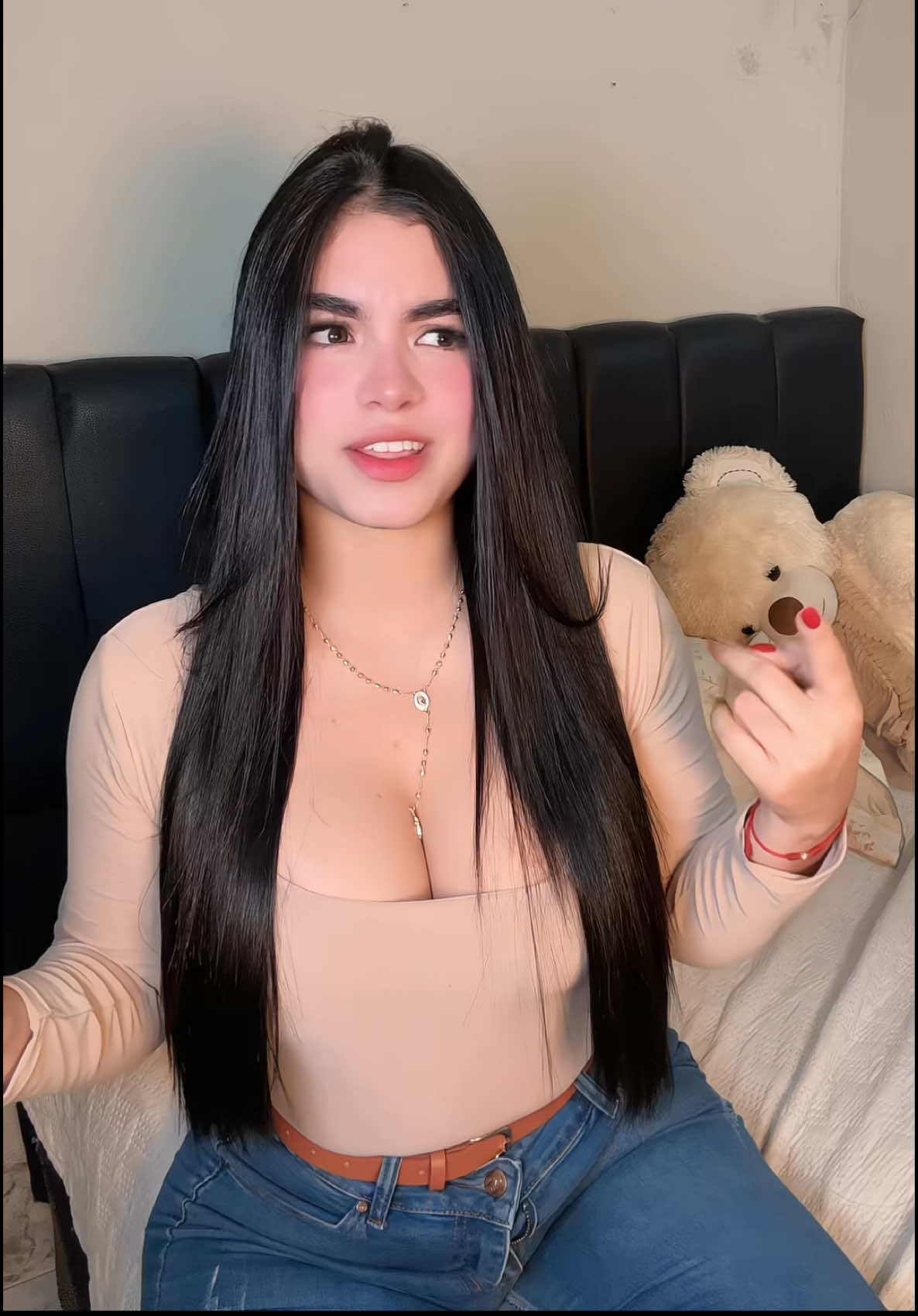 @aeiou