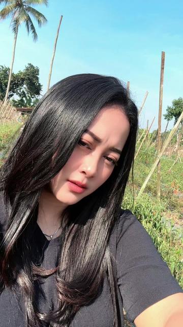 @Nona Tikaa