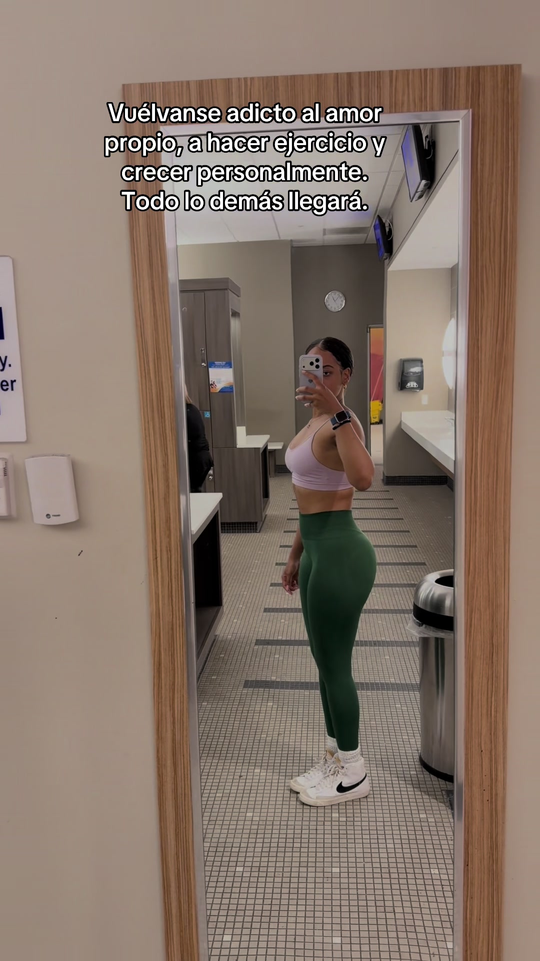 @Nickii.re
