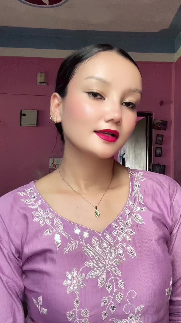 @Usha khadka🦋