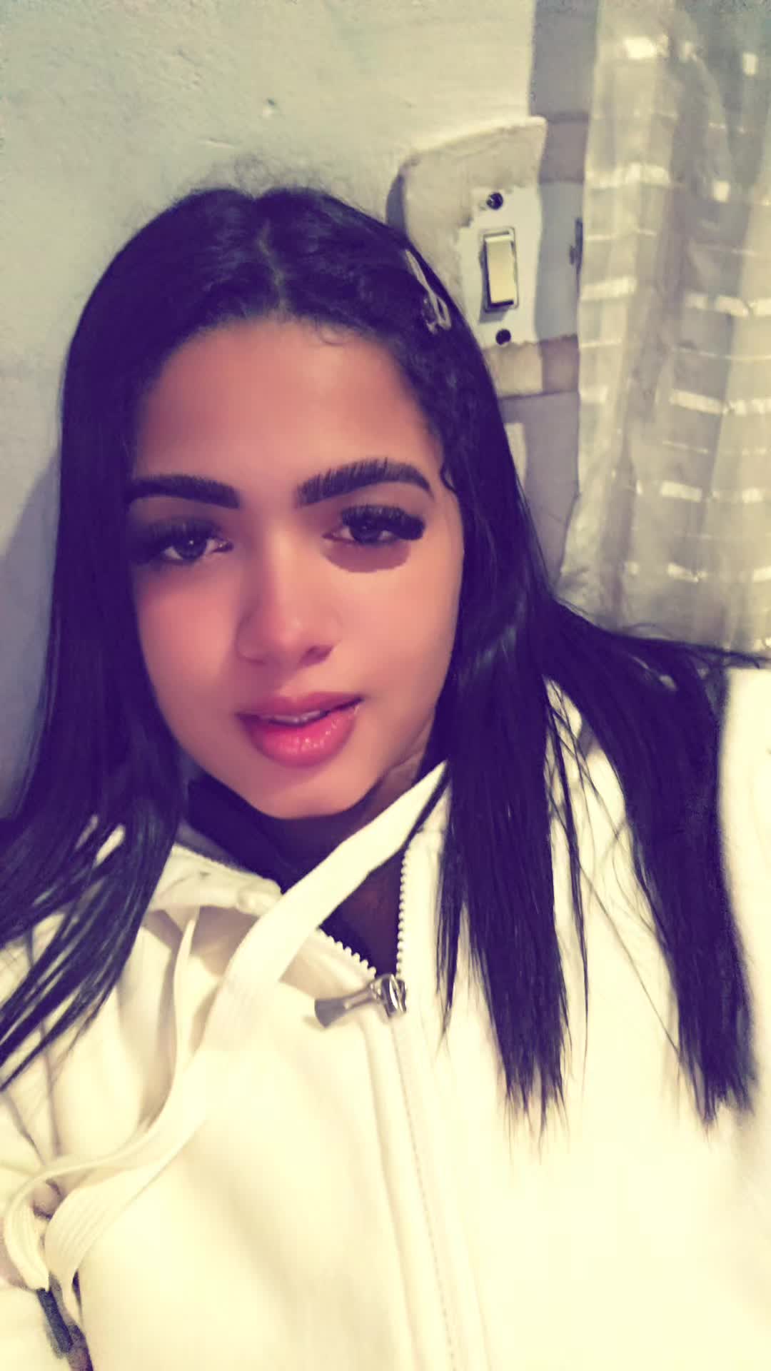 @IanaCarolina