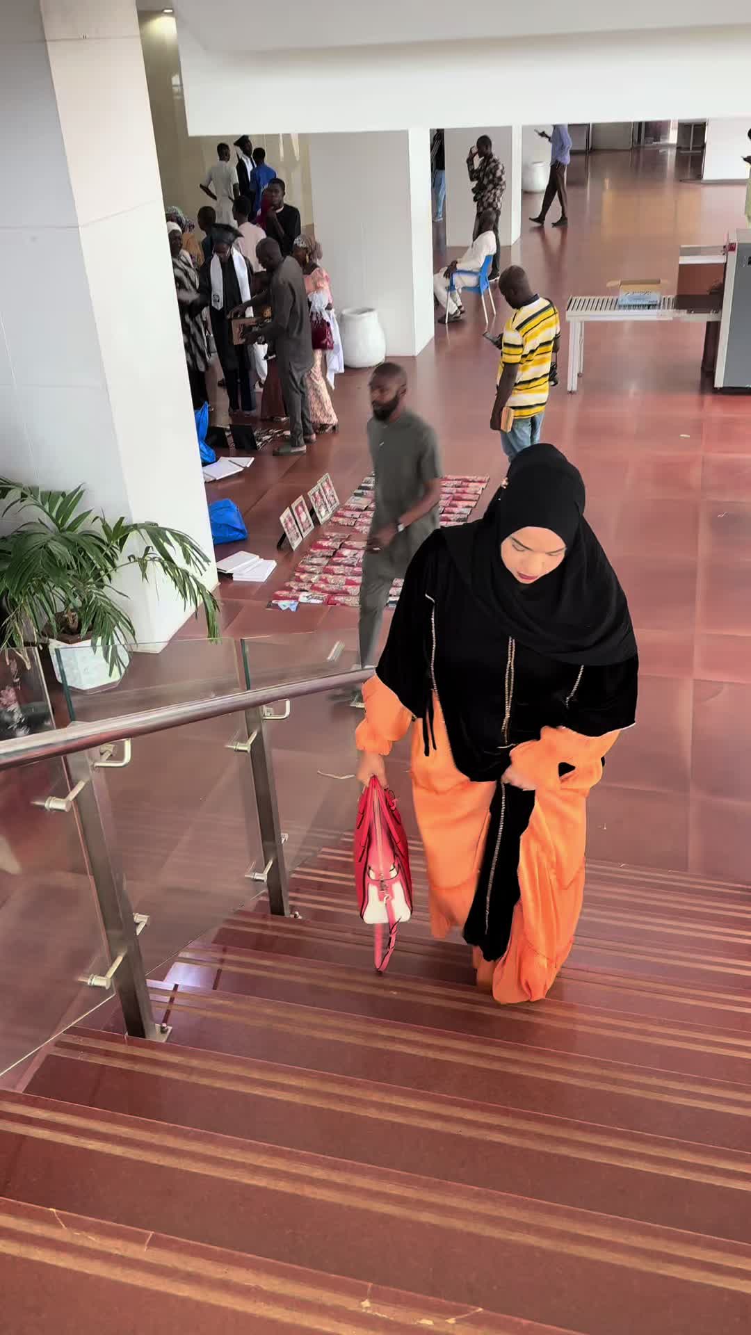 @Dija_Khadija02
