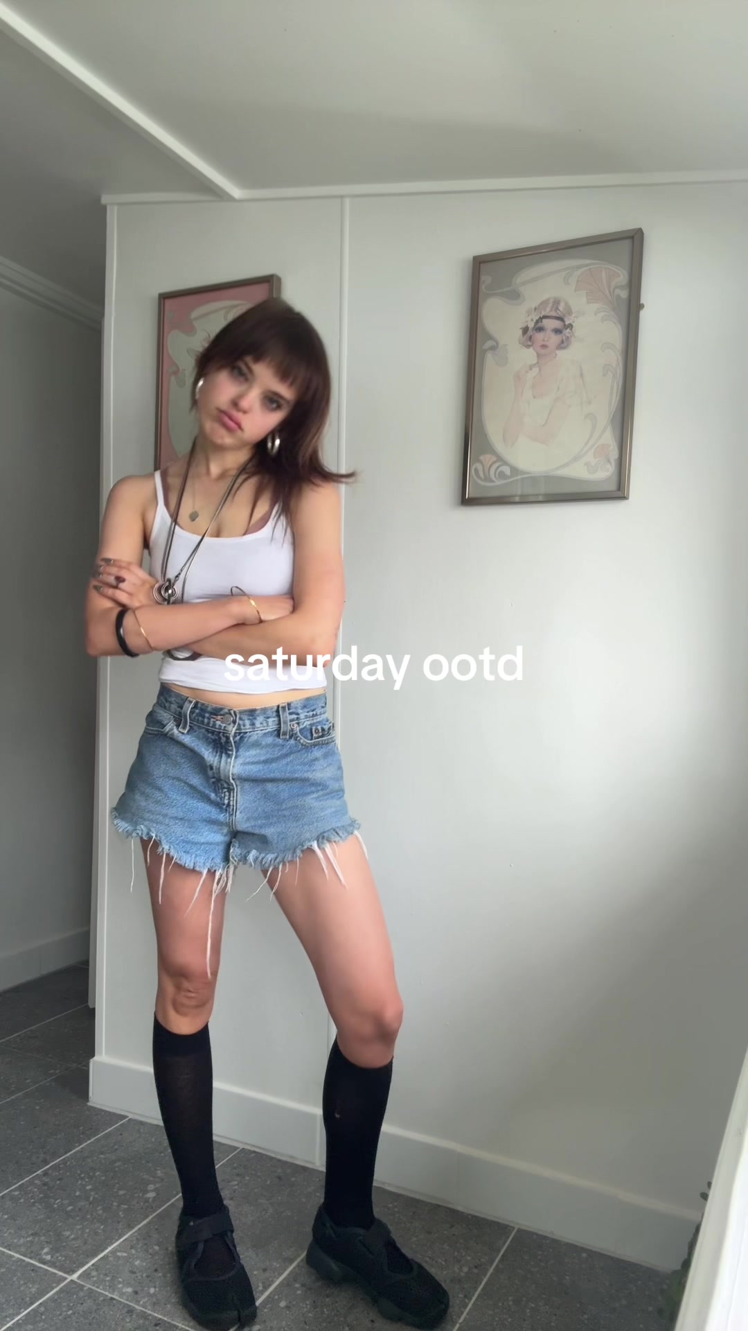 @bella