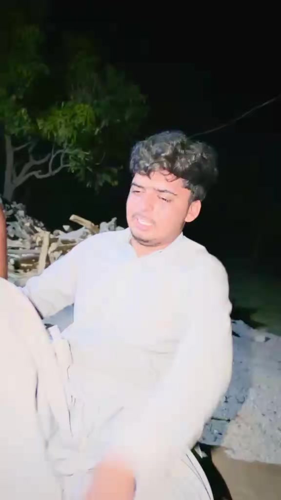 @🦁ShAraZ RoHiLLa 👑