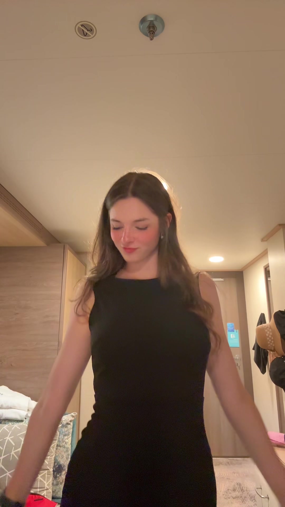 @EllaBloom