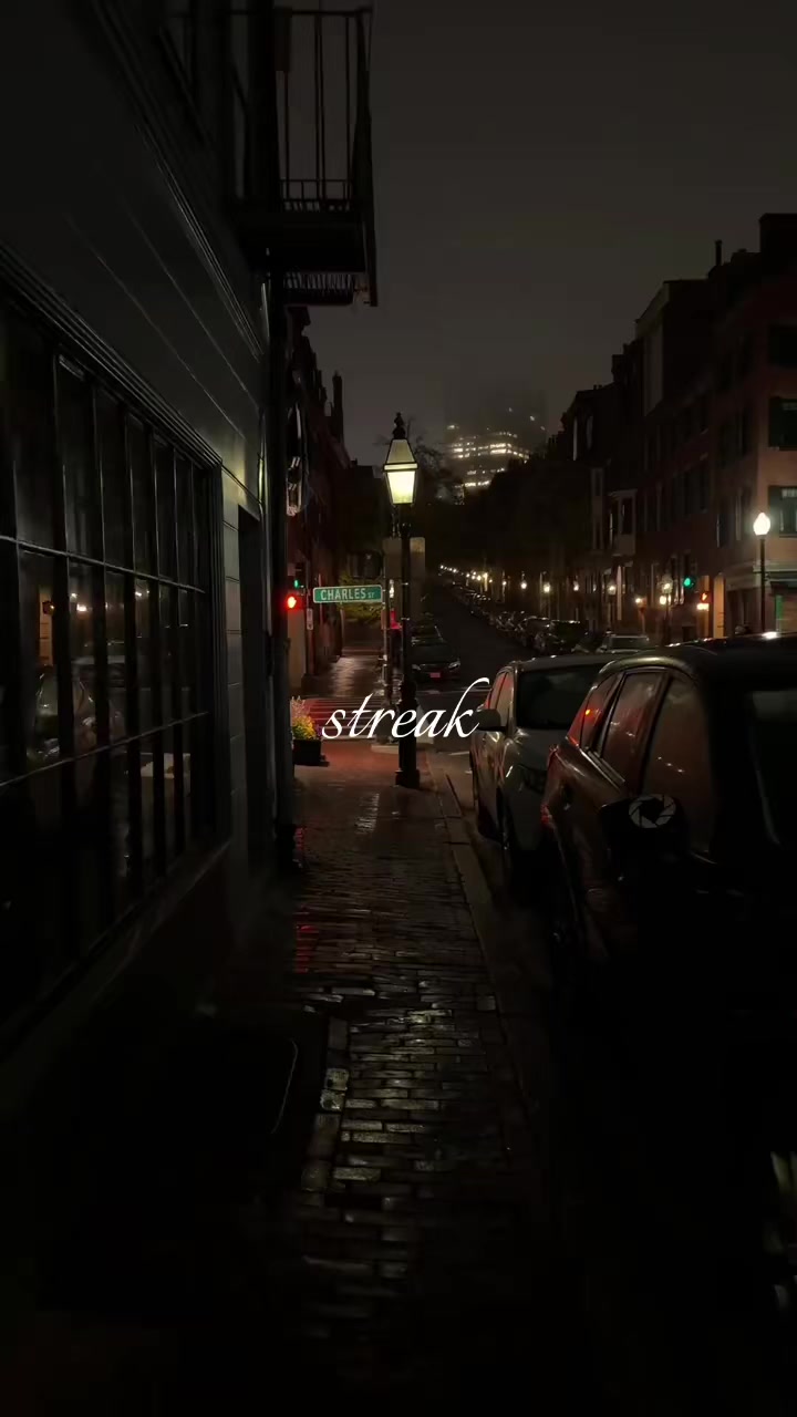 @⃟