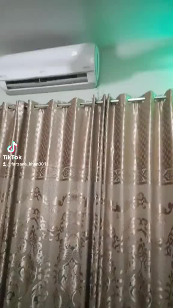 @farzna_khan