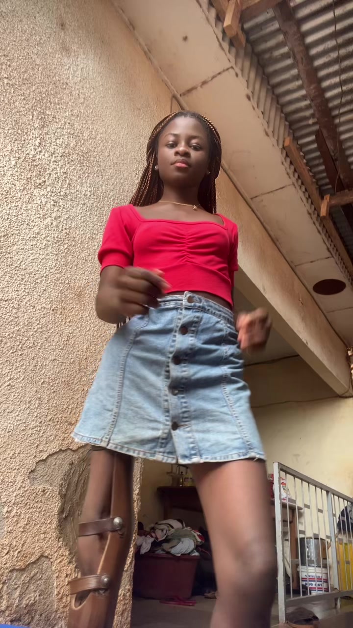 @~{🌸Reine🦋Coulibaly🌸}~