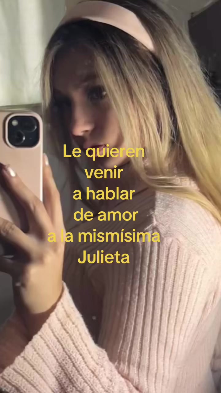 @Julieta🍸