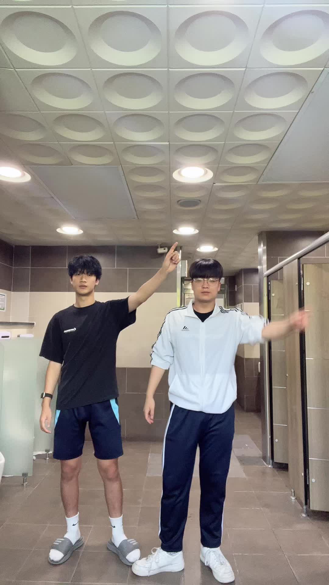 @큐디