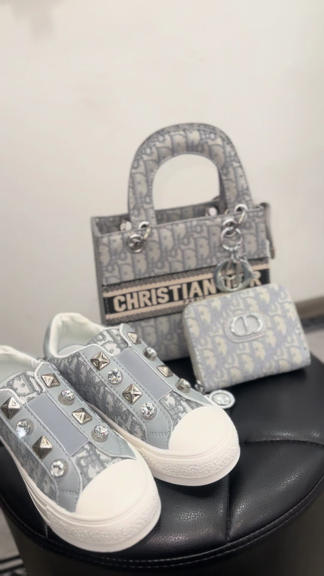 @New Heels Boutique