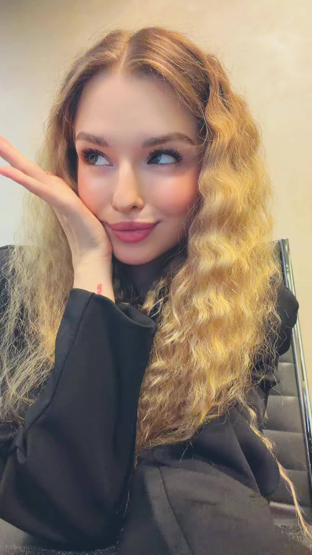 @𝕞𝕚𝕝𝕒𝕧𝕚