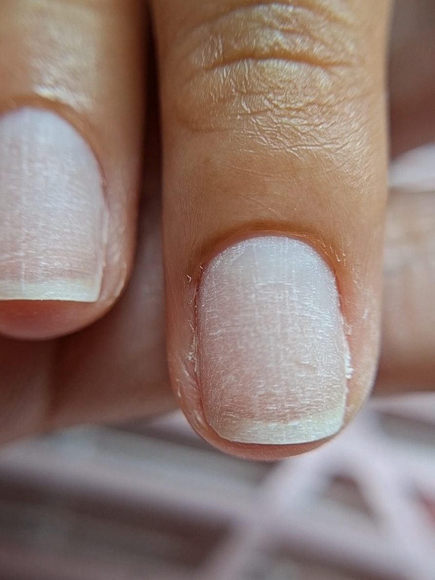 @KarenNailsMakeup