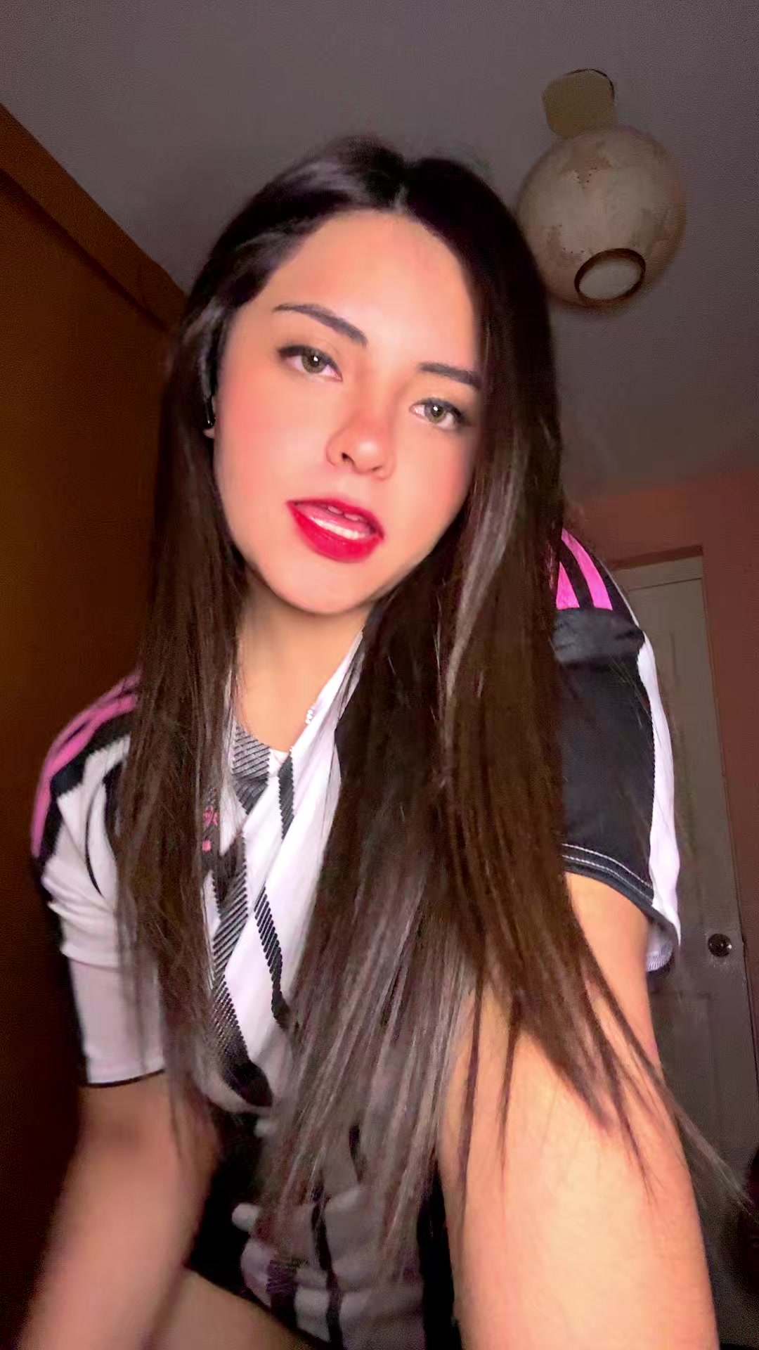 @Crystel Zarzoza 👑