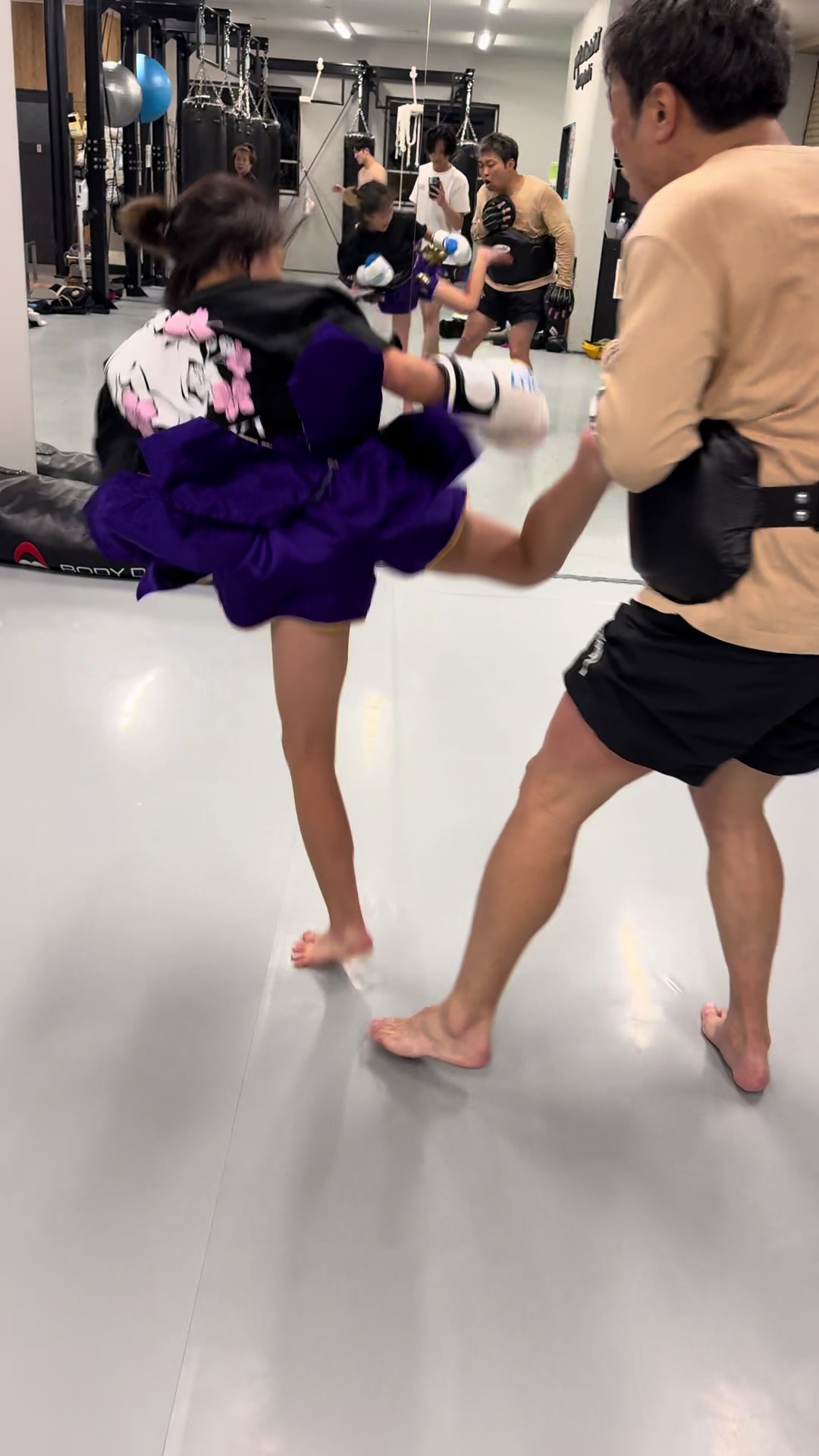 @BRAVEFIGHTCLUB
