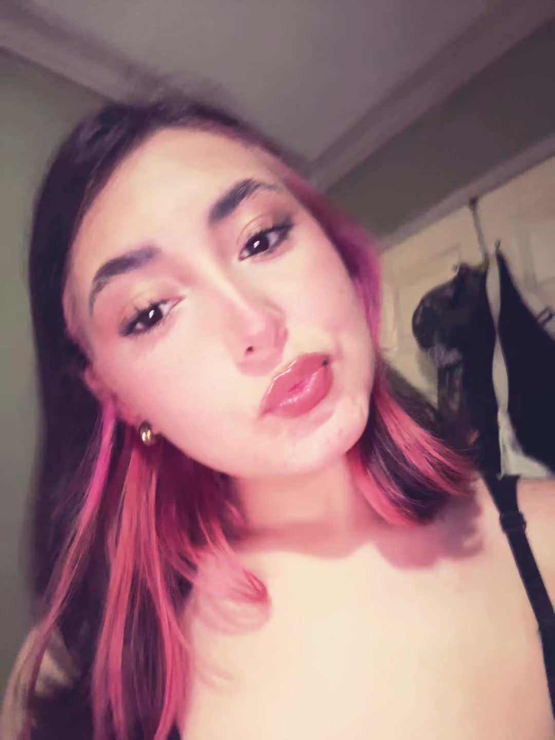 @e