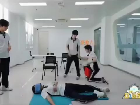 @LinhLinh 龚俊🍊张哲瀚 ❤️051129💙