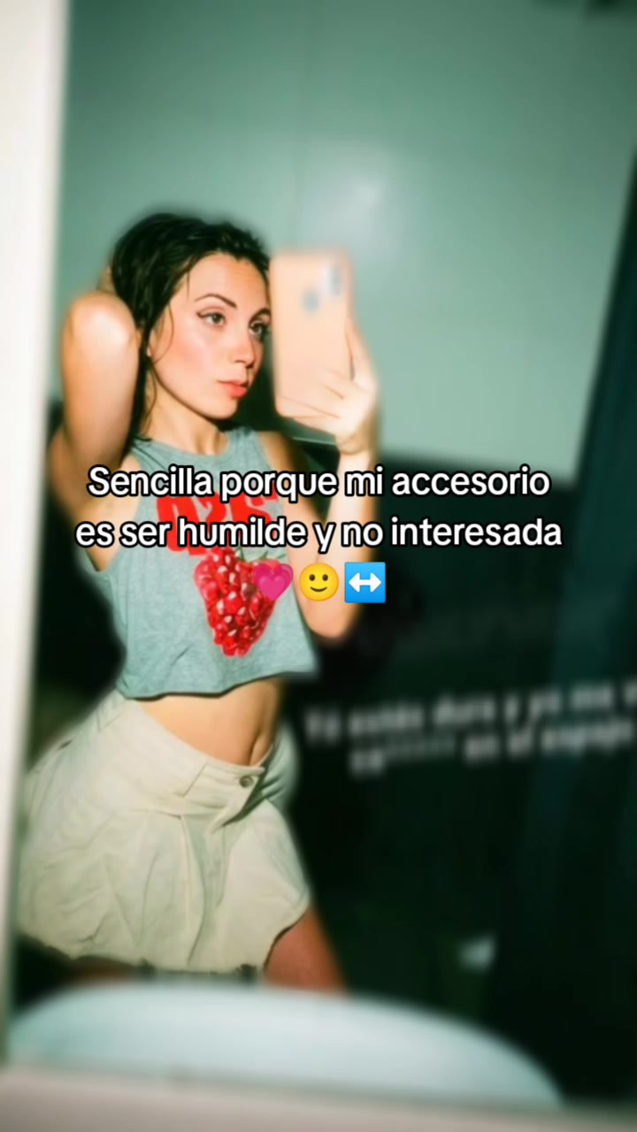 @pequeña💋