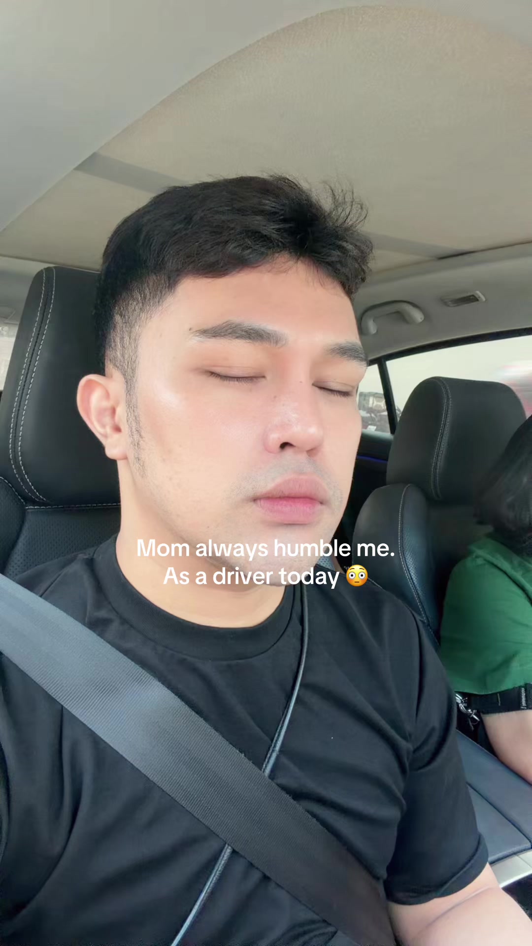 @𝐌𝐫.𝐁𝐥𝐢𝐧𝐤𝐆𝐥𝐨𝐰