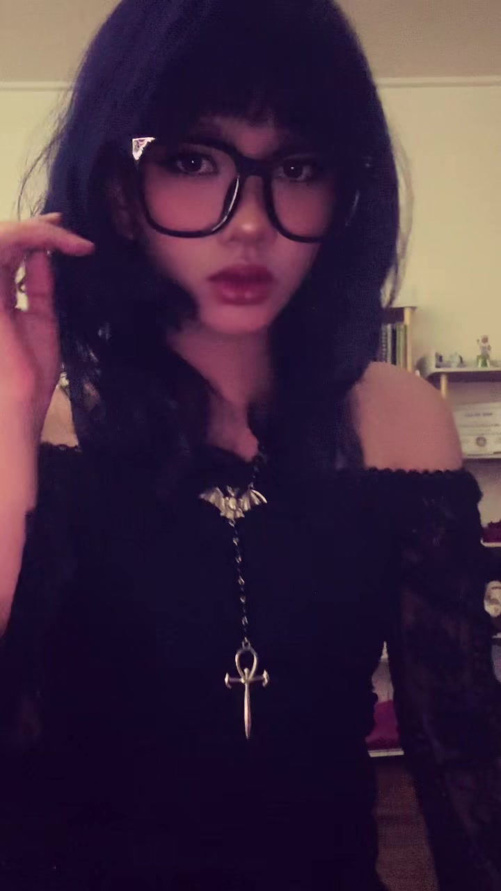 @Siou𖤓⚸