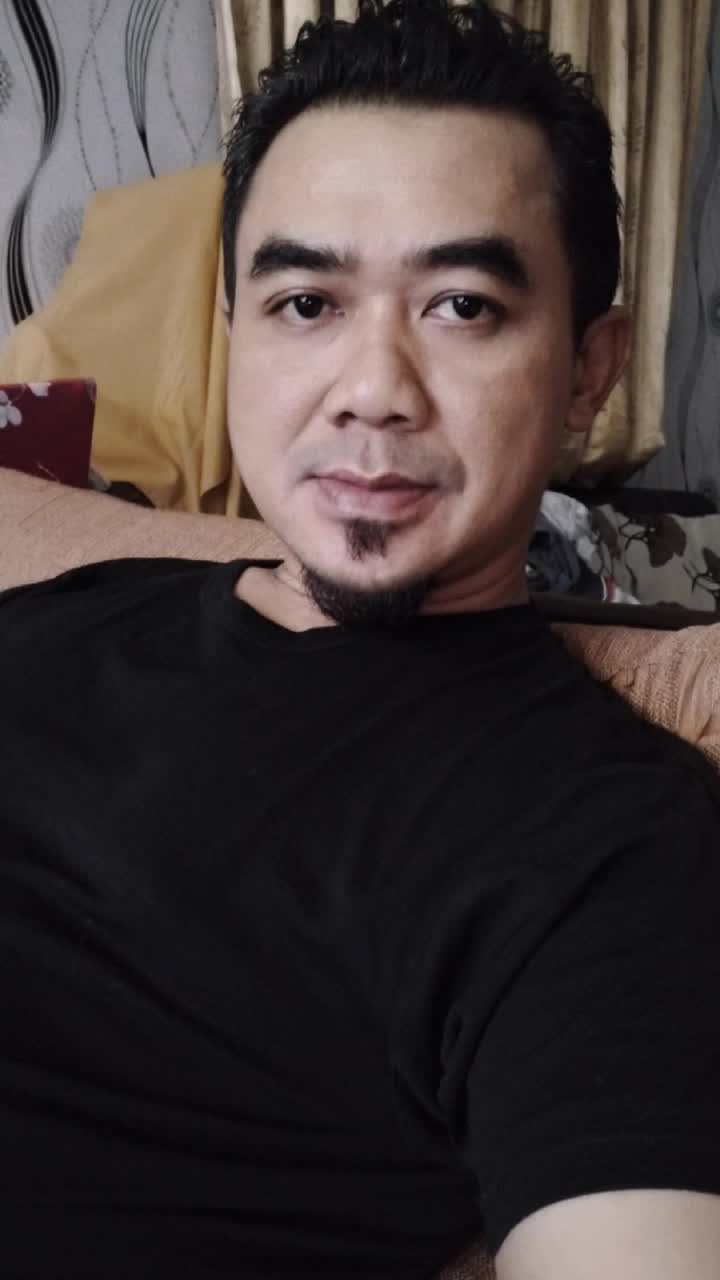 @REMEMBER THE NAME&sup2;&sup3;