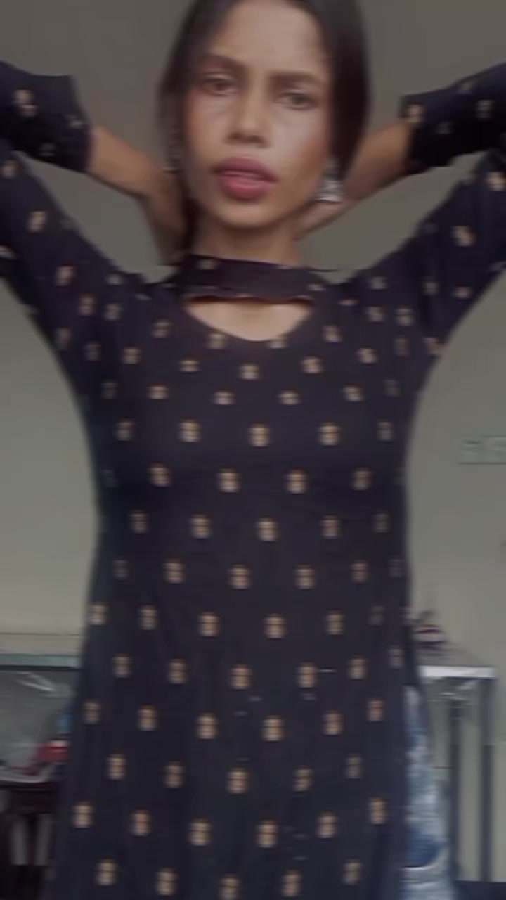 @T_💗<07 : 26