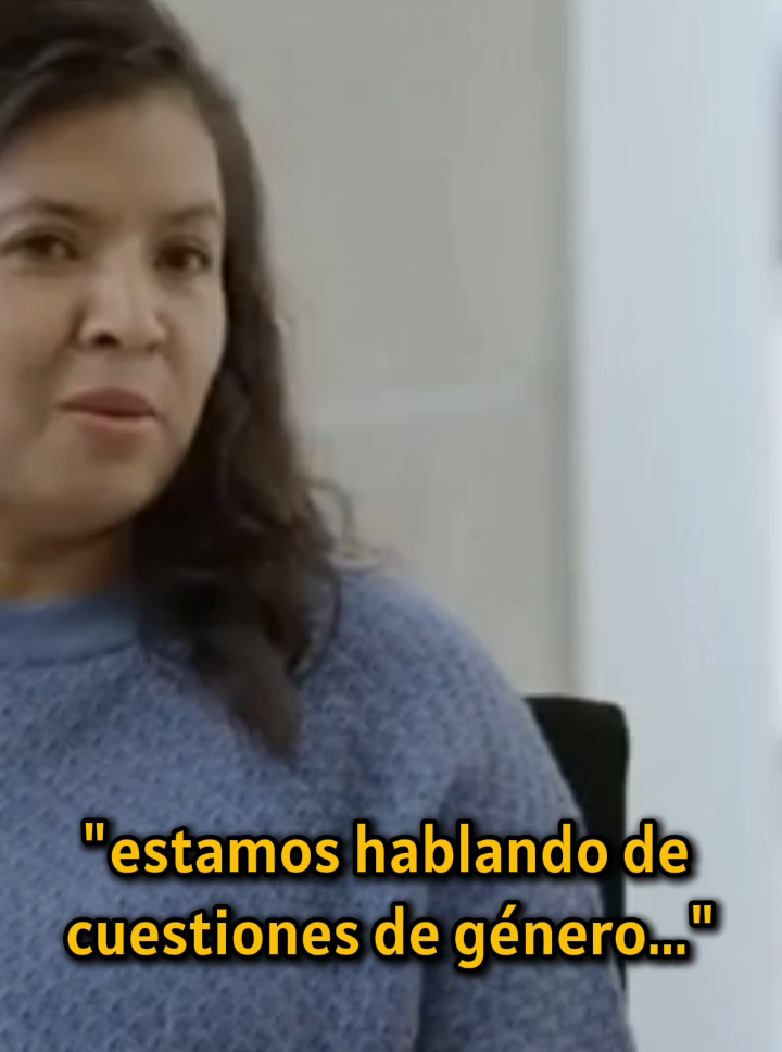 @Políticamente Moreno