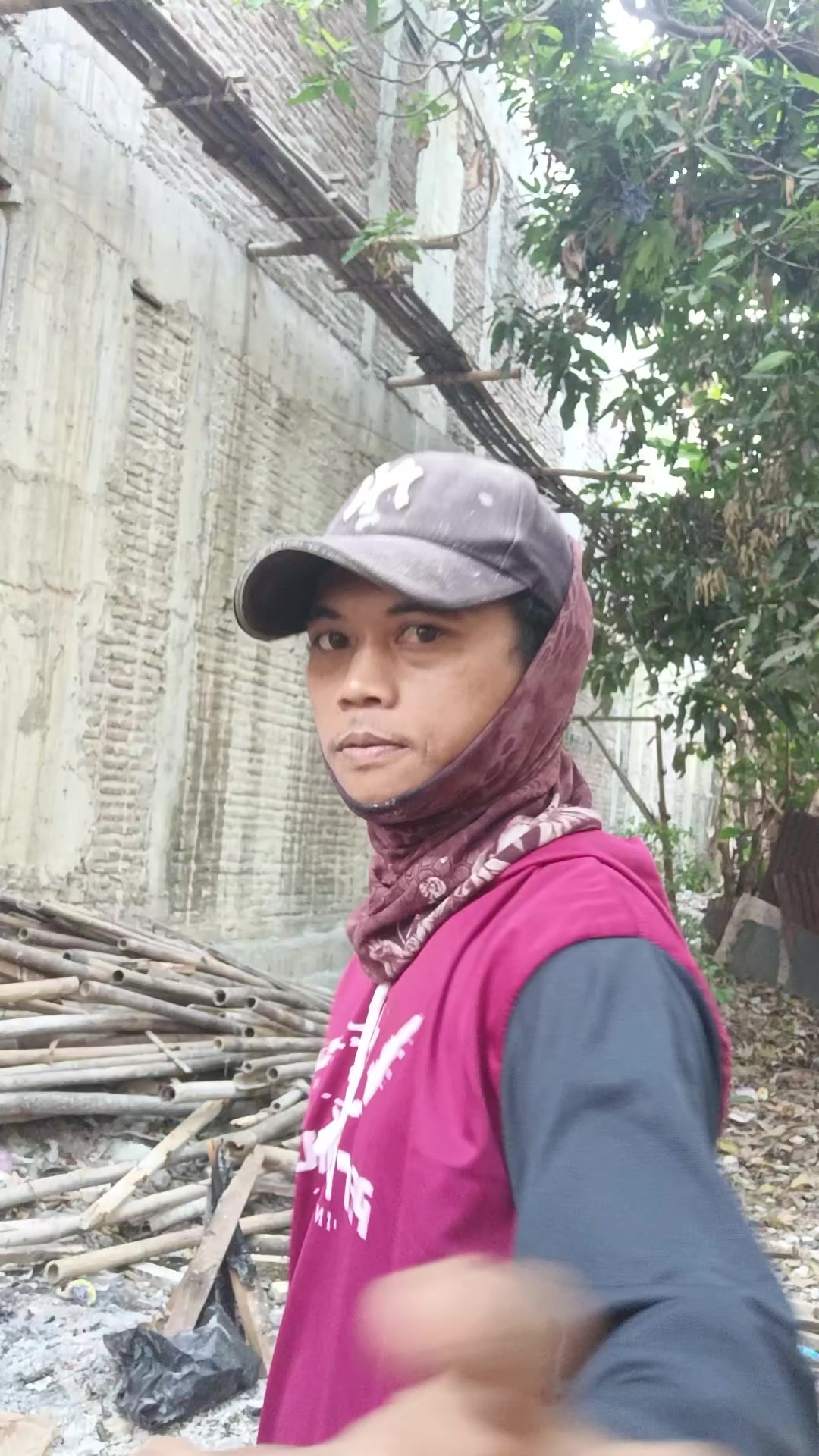 @Arii Entah Mengapa