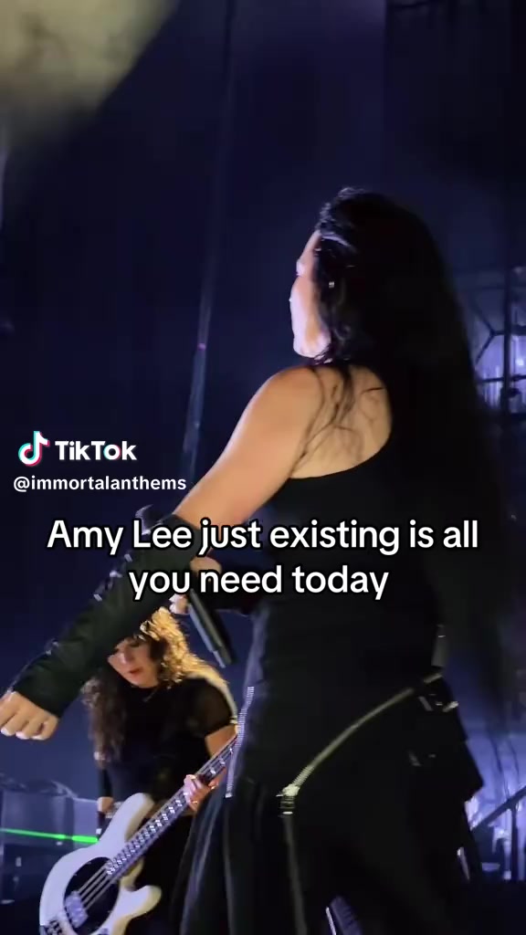 @Sasha Evanescence & Amyleefan