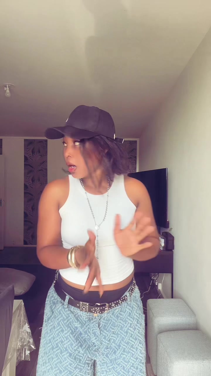 @Christelle Miller💜🇫🇷🇹🇬