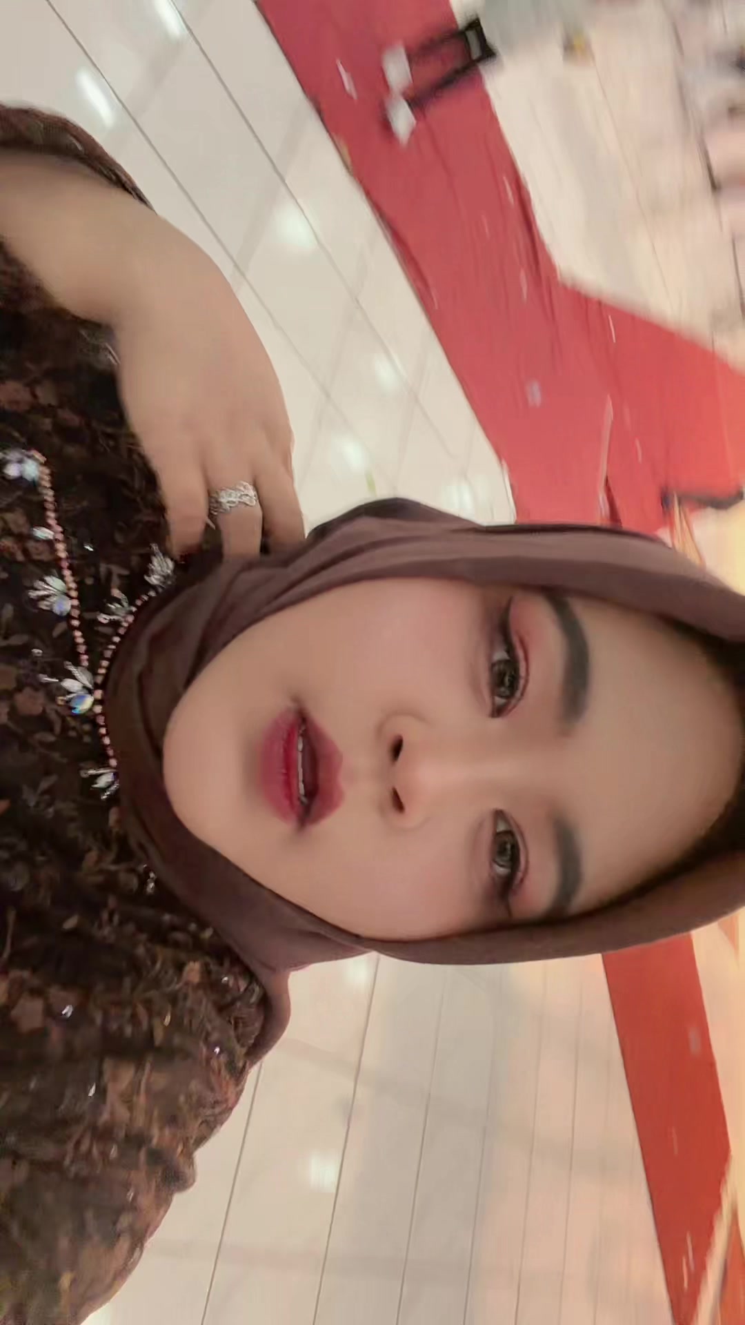 @Syazaliiii