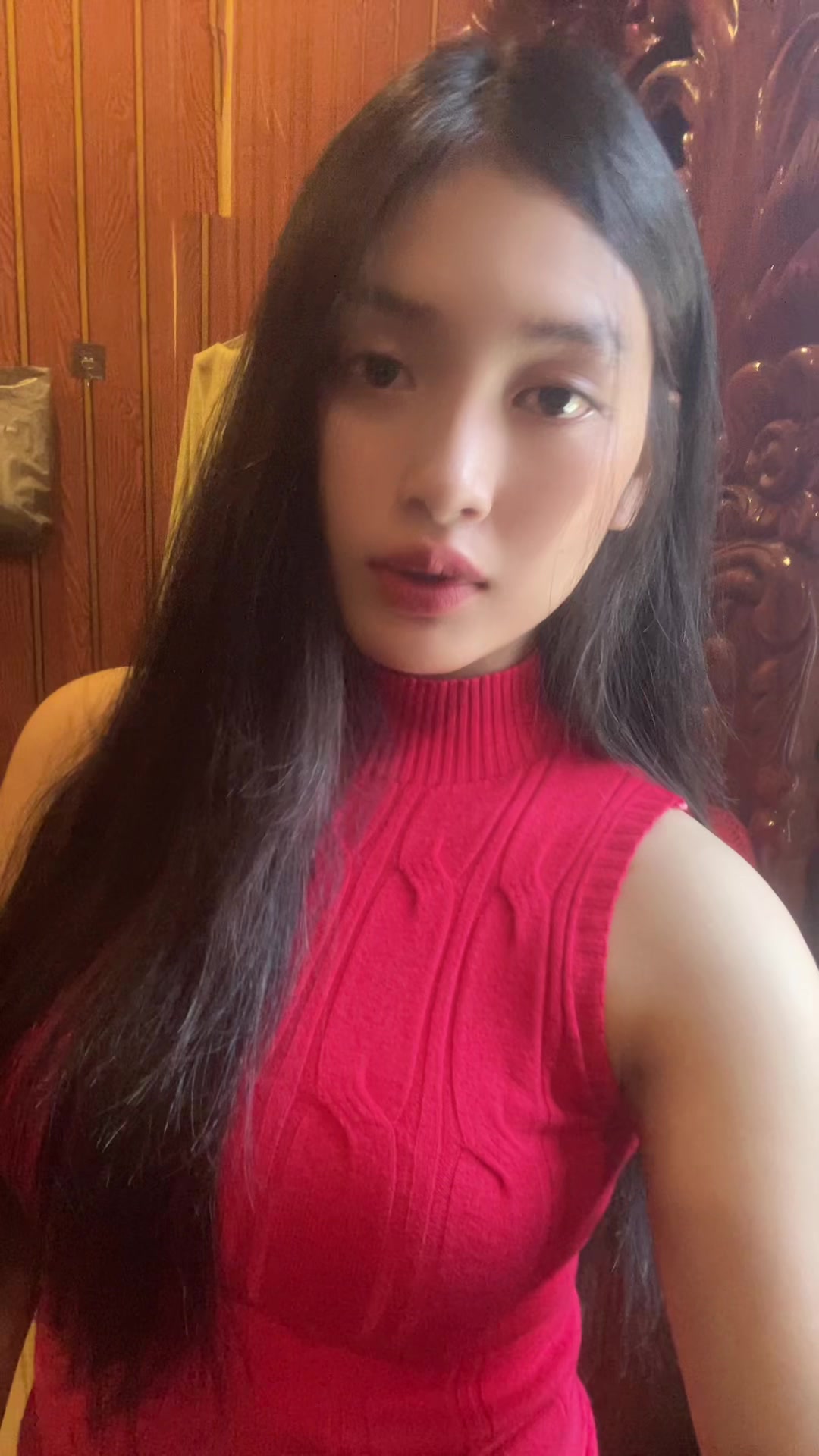 @HOUNG