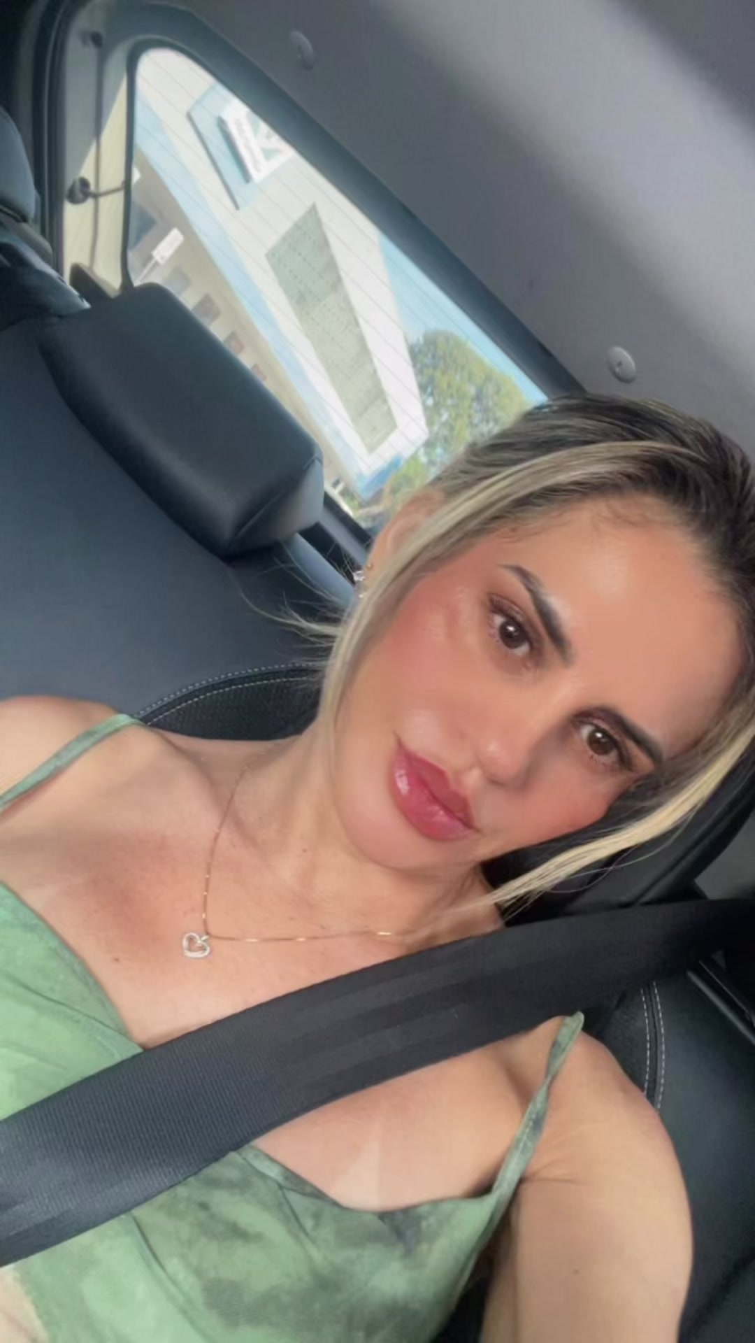 @lenneftsSaraiva
