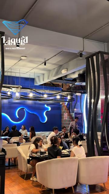 @Liquid Bar & Restaurant