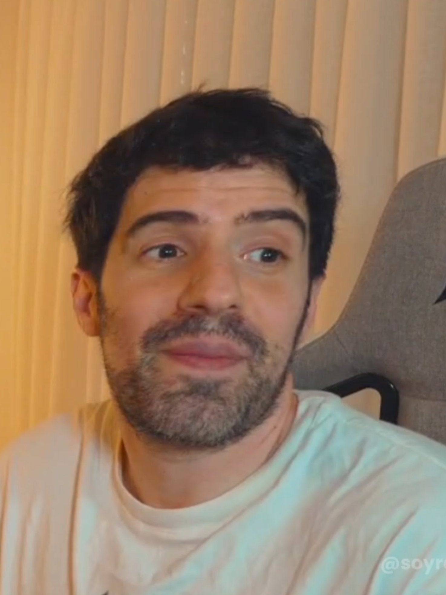 @𝐑𝐎𝐋𝐎 𝐋𝐎𝐏𝐄𝐙