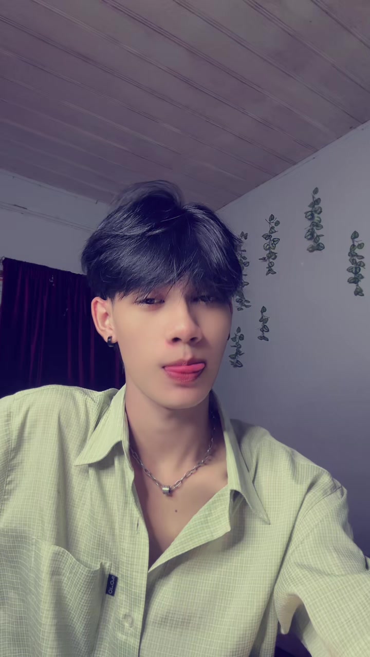 @VINDA • វិនដា🕷️