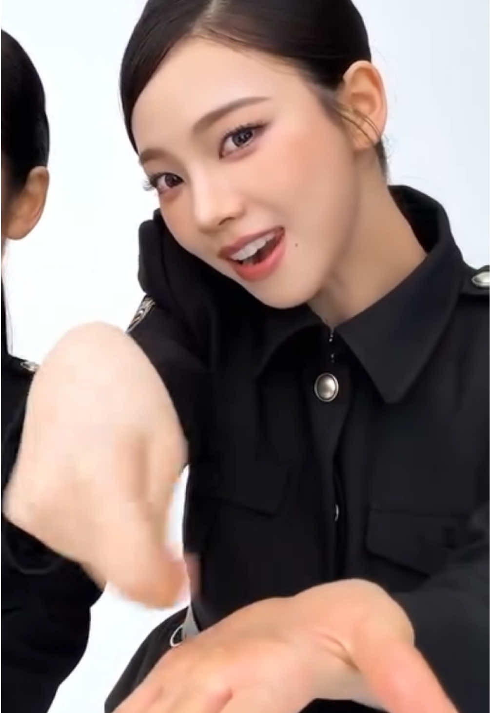 @☺︎