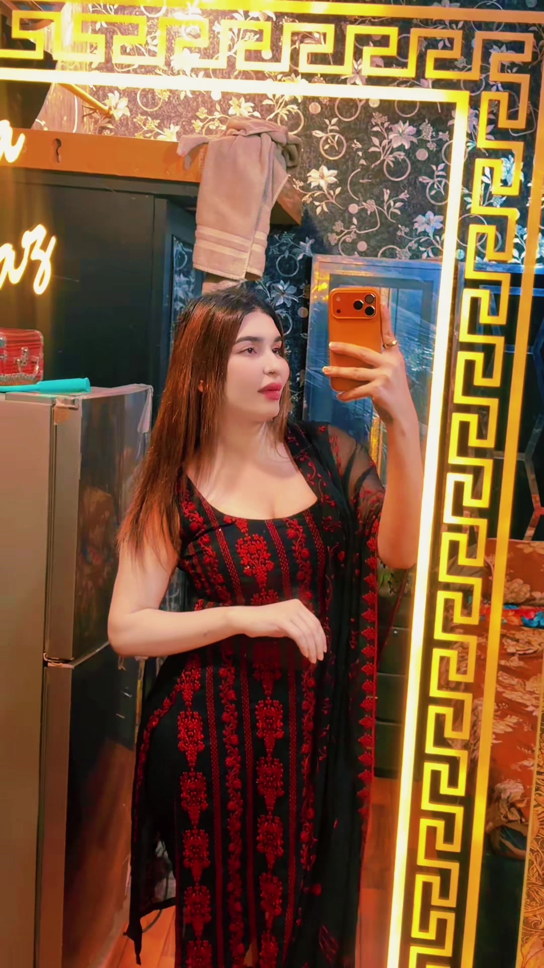 @Ropa Naz