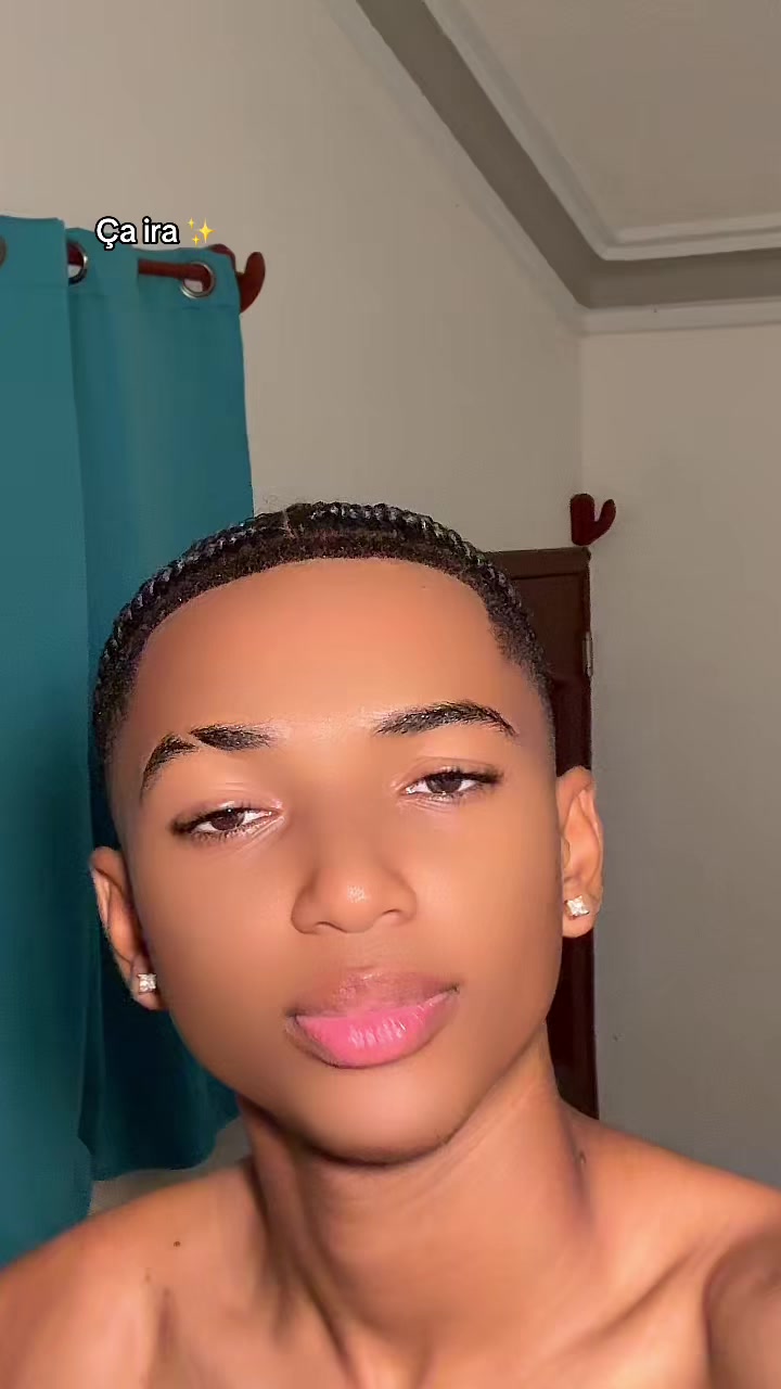 @𝐈𝐭𝐬_𝐄𝐝𝐨𝐮𝐚𝐫𝐝𝐨!!