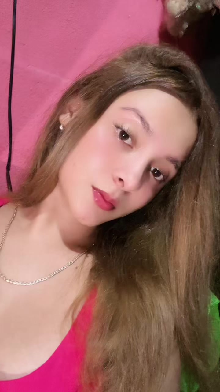 @Esther Morales💋