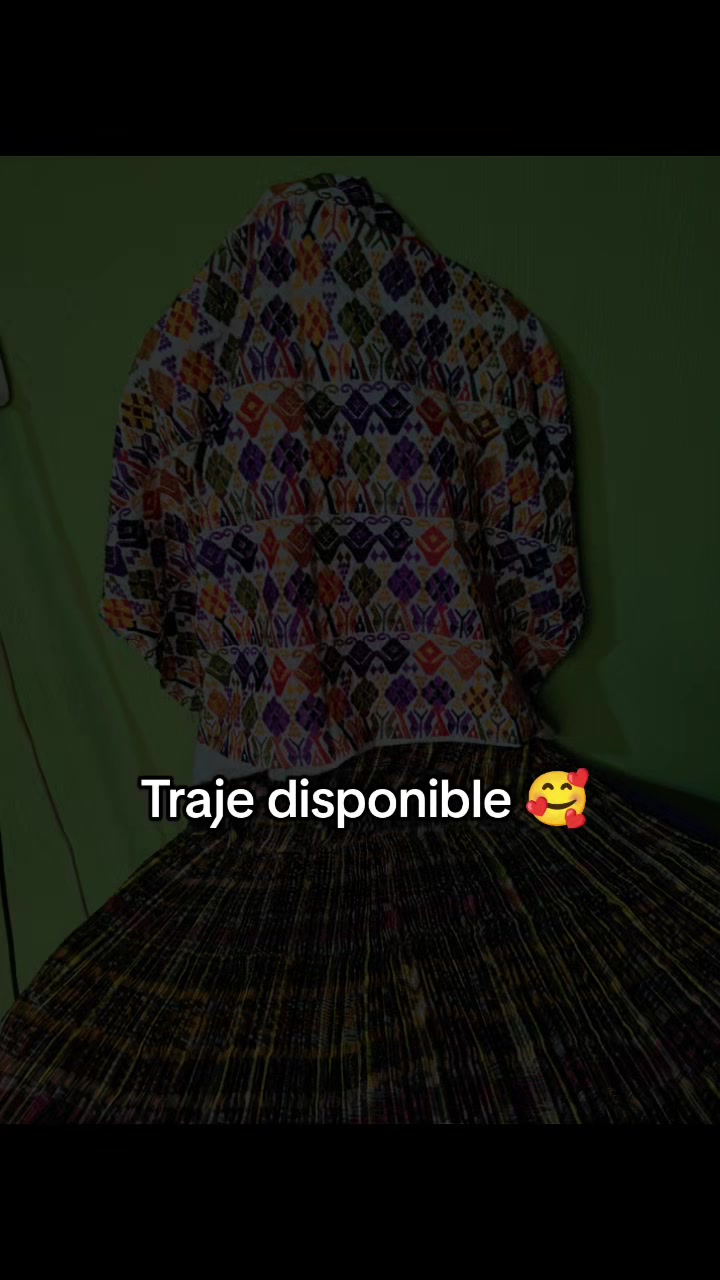 @Trajes tipicosYvariedadesDeysi