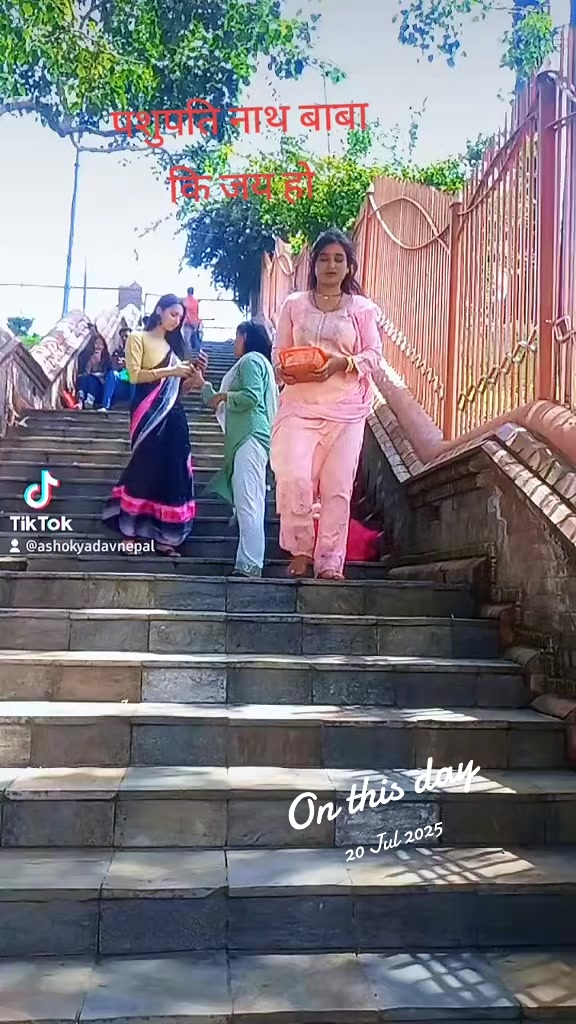 @ASHOK YADAV🖤👑