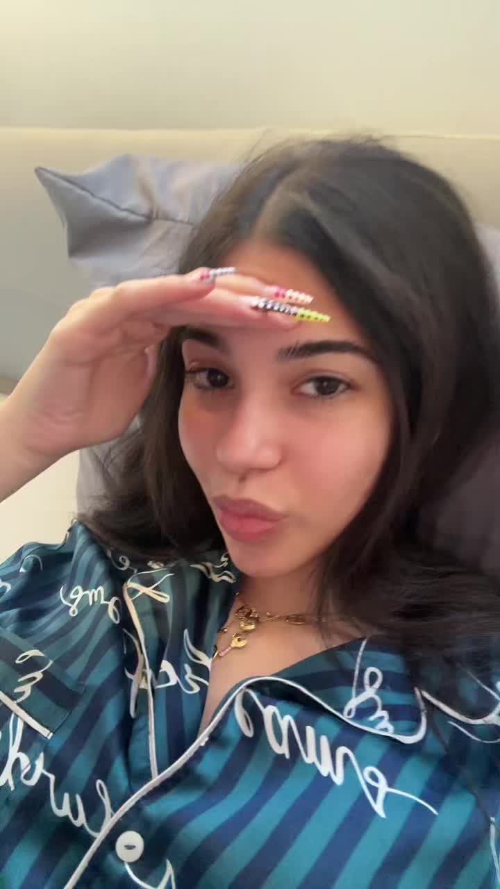 @ElaaO