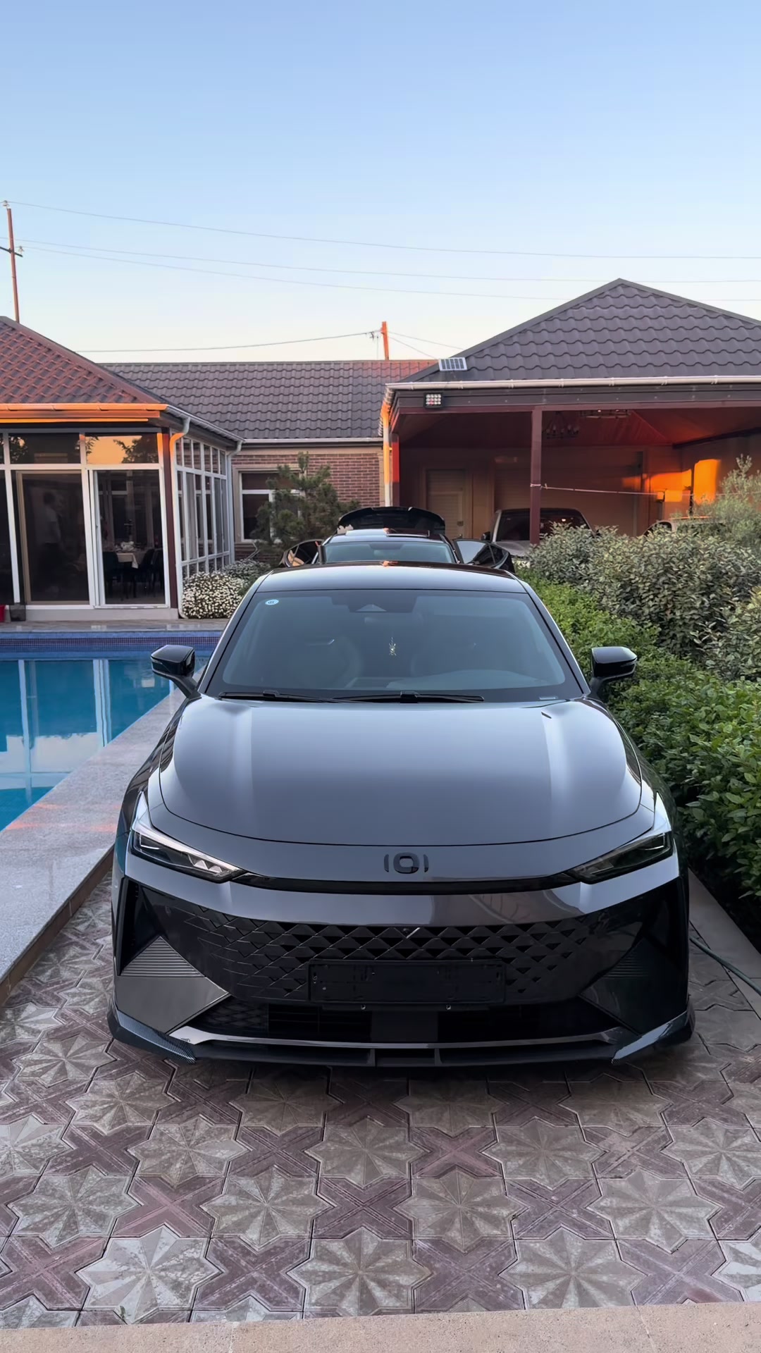 @𝑩𝒂𝒓𝒌𝒉