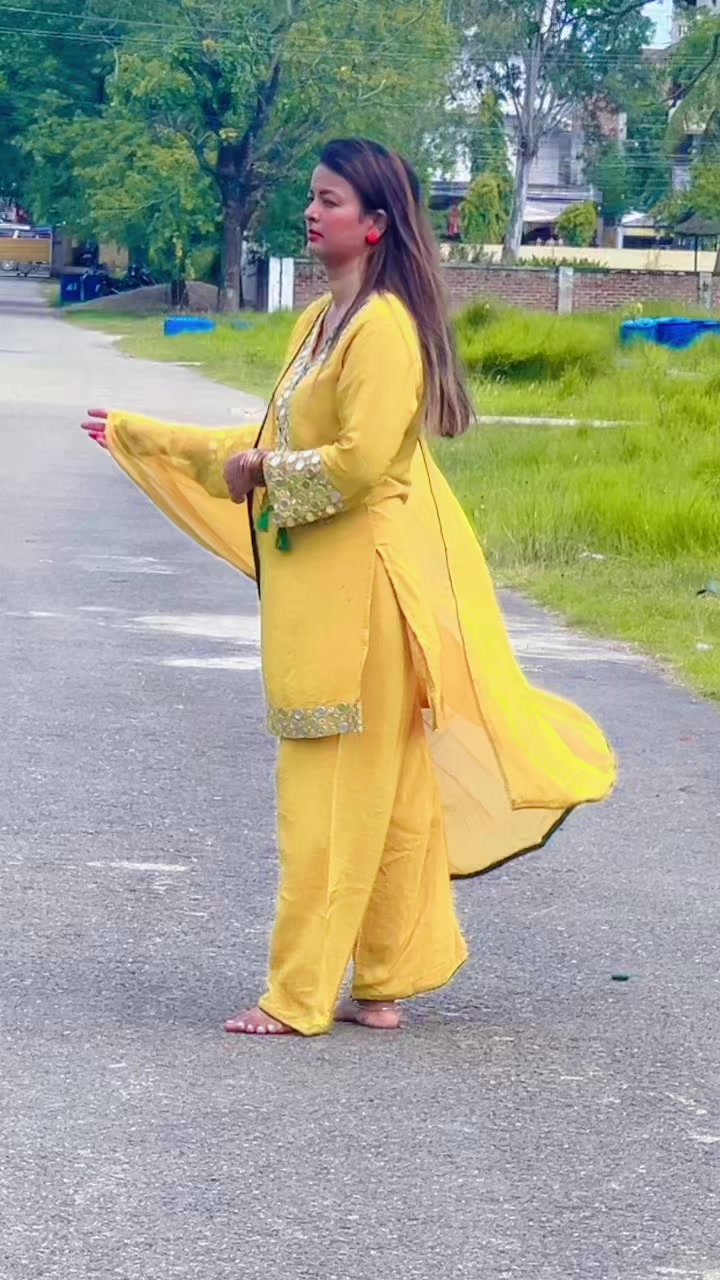 @Pinky yadav